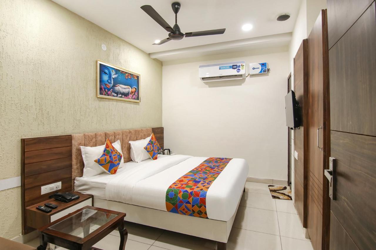 Fabhotel Spring Amritsar Buitenkant foto